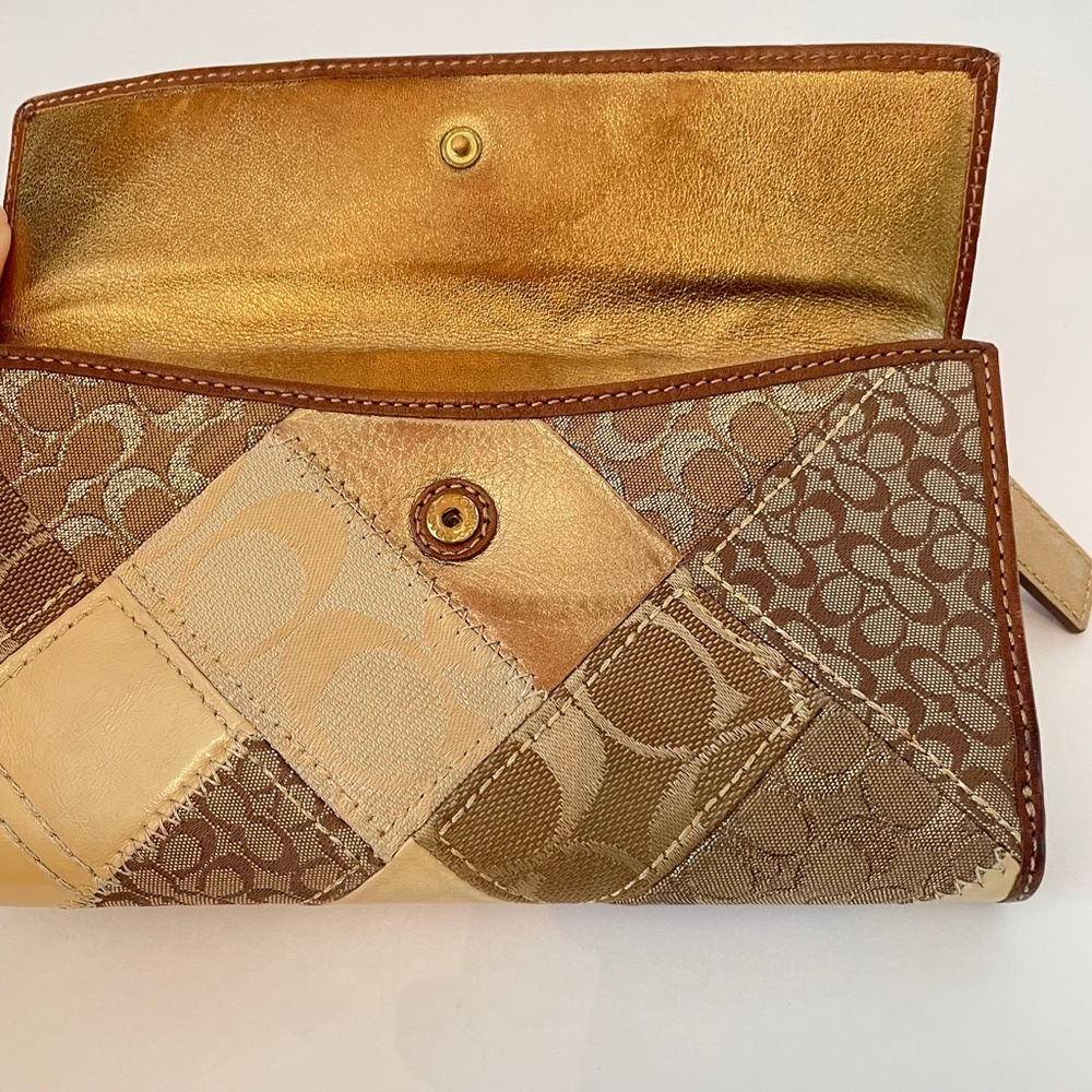 Coach Patchwork Gold Canvas/Leather Logo Turnlock Long Wallet - Picture 6 of 15